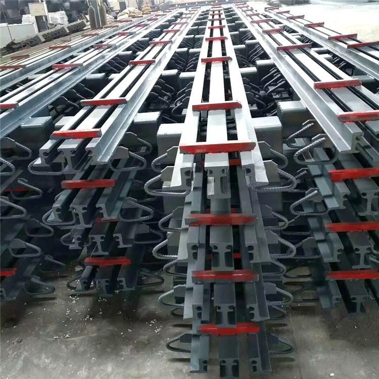 桥梁伸缩缝Z型.jpg 桥梁伸缩缝Z型.jpg